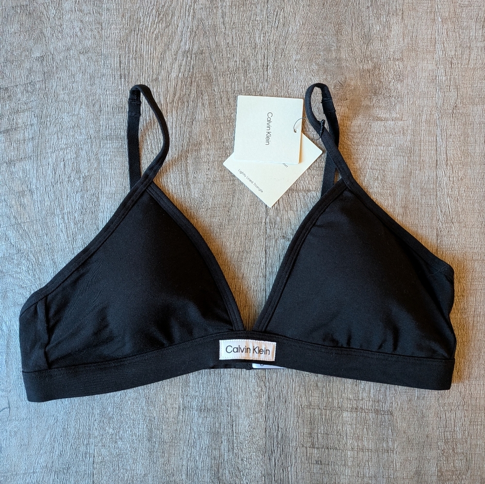 Calvin Klein Lightly Lined Triangle Bra Size Large Wire Free NWT